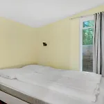 Сasa de vacaciones 2 Bedroom Lovely In